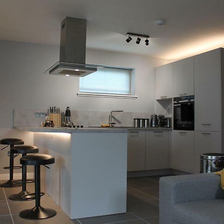 Apt 1, Frasers Close, เคิร์กวอลล์ ภายนอก รูปภาพ