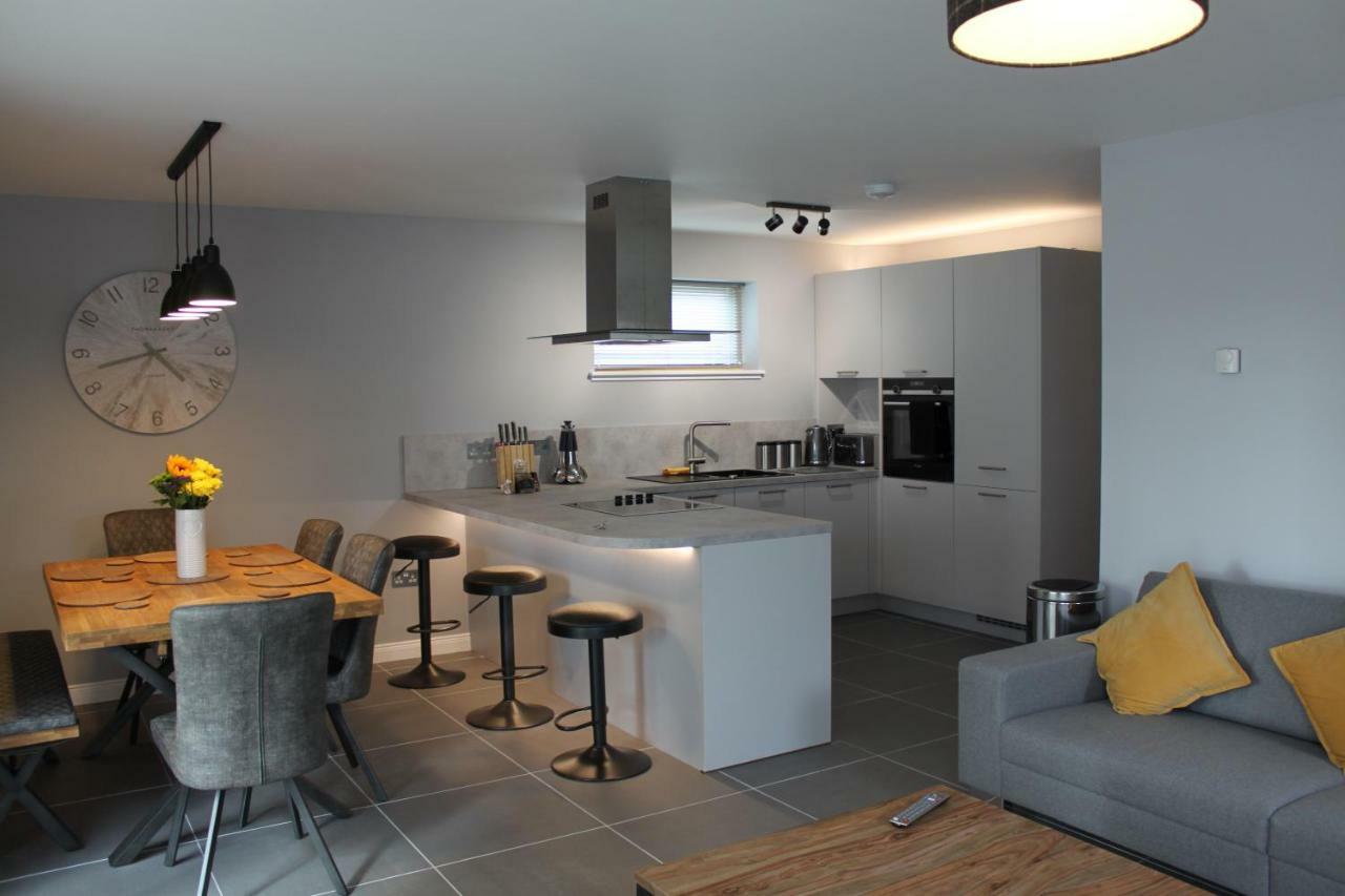 Apt 1, Frasers Close, เคิร์กวอลล์ ภายนอก รูปภาพ